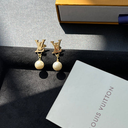A1037  Women's new fashion earrings jewelry
