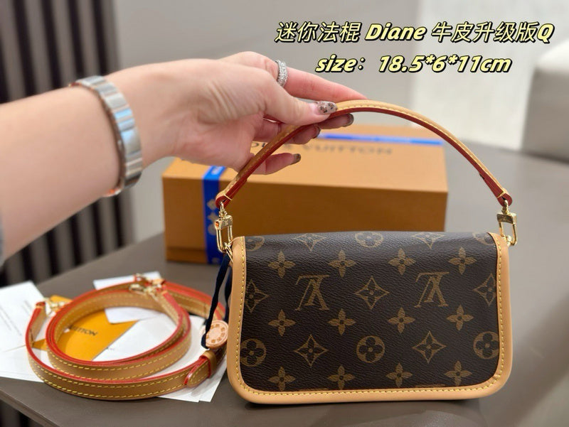 MLB6  Women's new fashion 16.5*6*11cm mini baguette bag