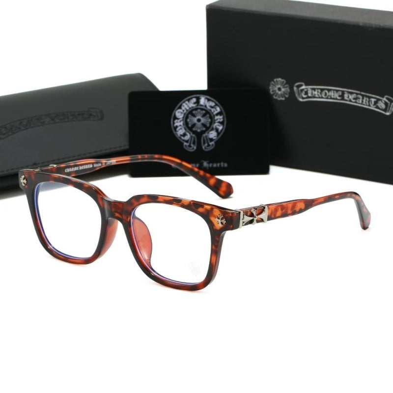 8235 Sunglasses with box
