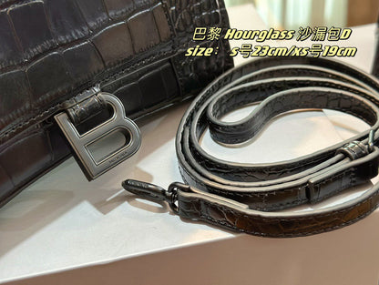 ABP14 Leather 23-10-14CM 19-7.5-12.5CM Bag with Box