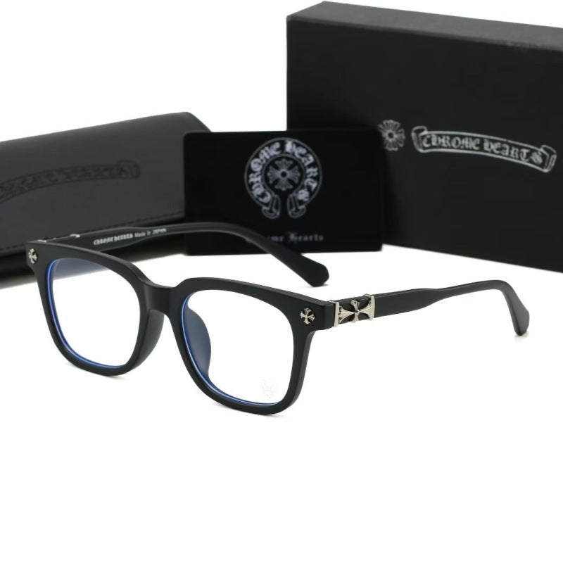 8235 Sunglasses with box