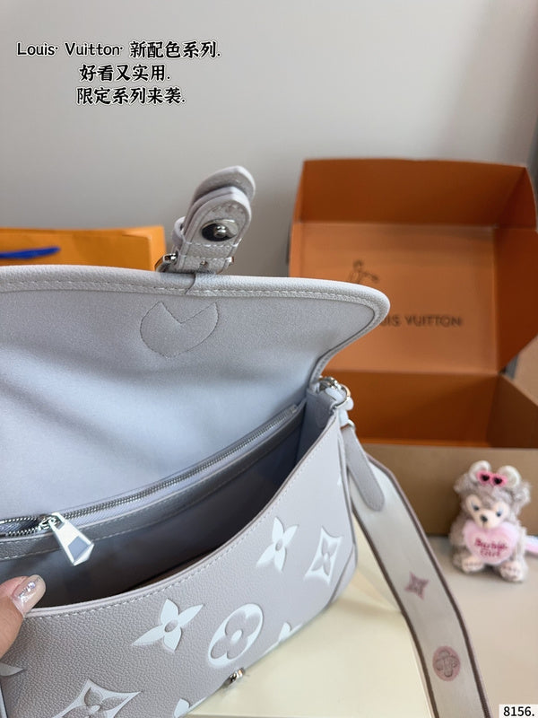 MLB8  French staff handbag 25 * 9 * 16cm with gift box