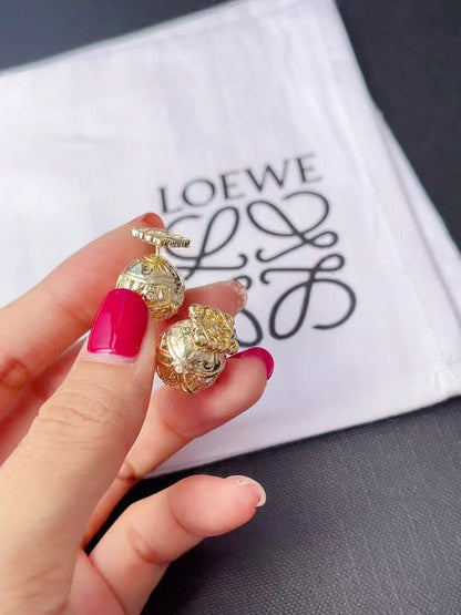 A1104  Women's new fashion stud earrings jewelry