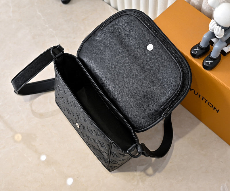 LLP016 Leather bag 26.6-17-11CM Bags