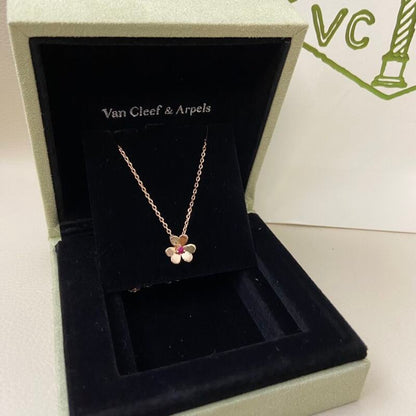 VAN39  New Green Diamond Red Diamond Clover Necklace Jewelry