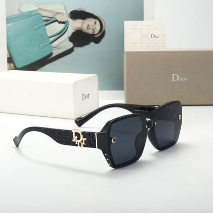 6332   Sunglasses with box