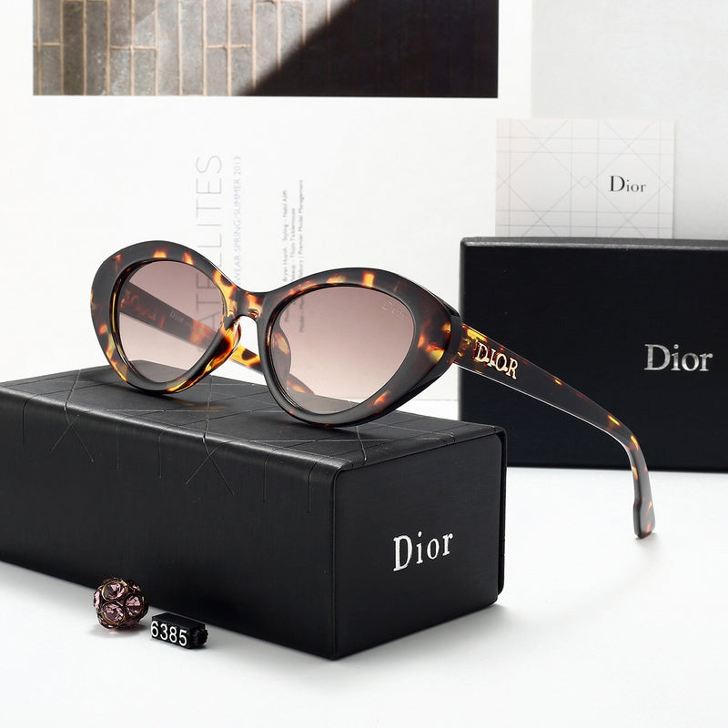 6385   Sunglasses with box
