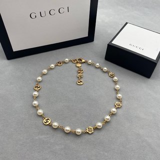 GUN7  New interlocking double G flower pearl necklace