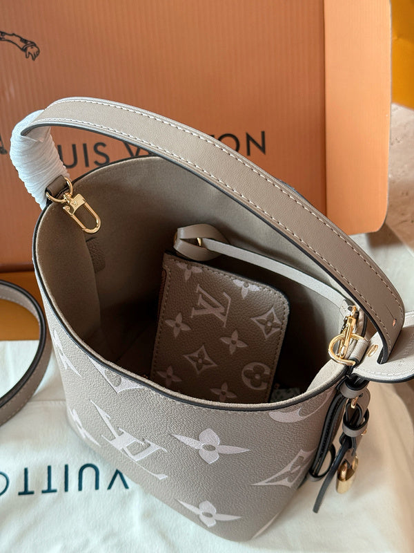 MLB4   Women's new fashion 18*16cm bucket bag