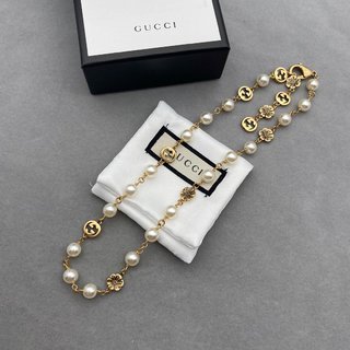 GUN7  New interlocking double G flower pearl necklace