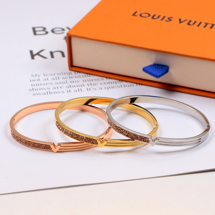 LVB34 316L steel and crystal with 18K gold plated   Jewelry