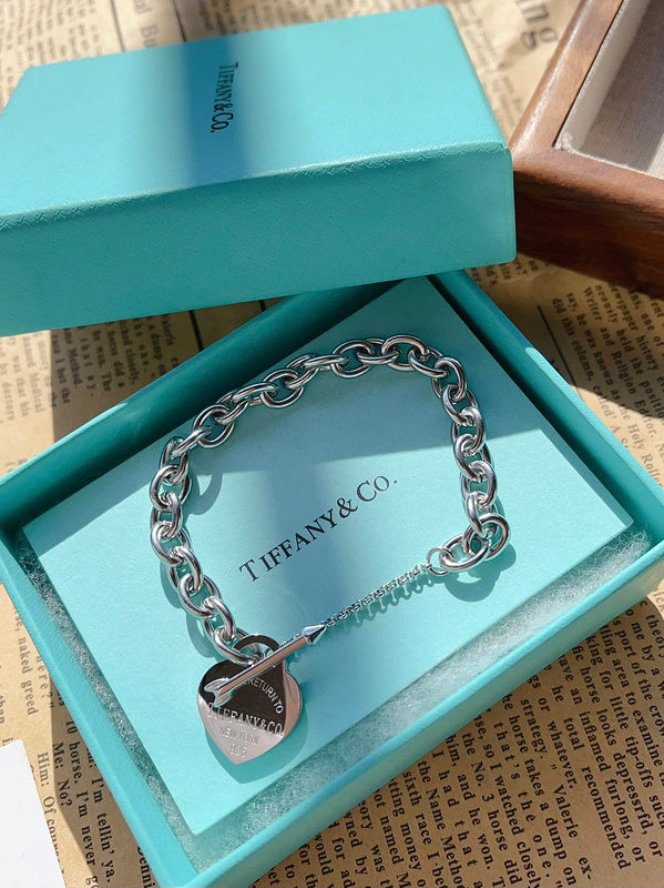 L176   Women's titanium steel bracelet jewelry