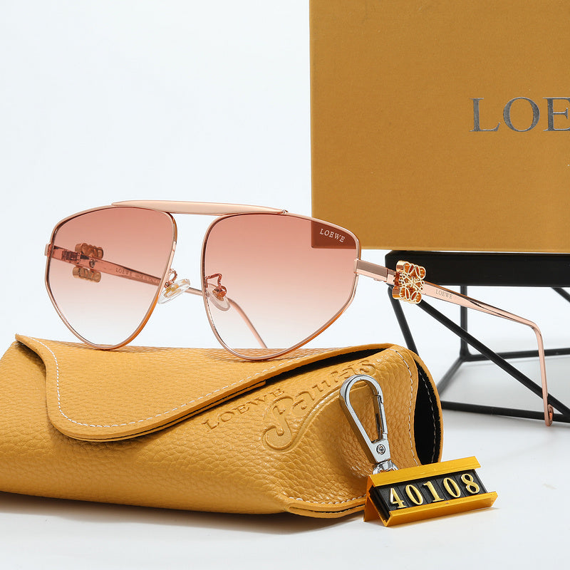 40108  Sunglasses with box