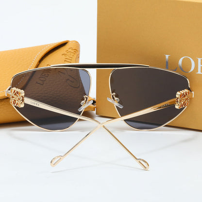 40108  Sunglasses with box