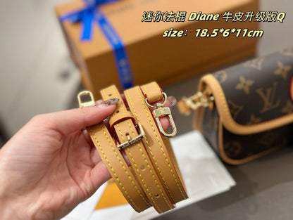 MLB6  Women's new fashion 16.5*6*11cm mini baguette bag