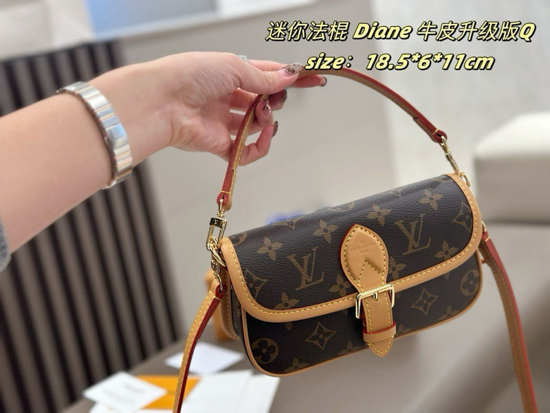 MLB6  Women's new fashion 16.5*6*11cm mini baguette bag