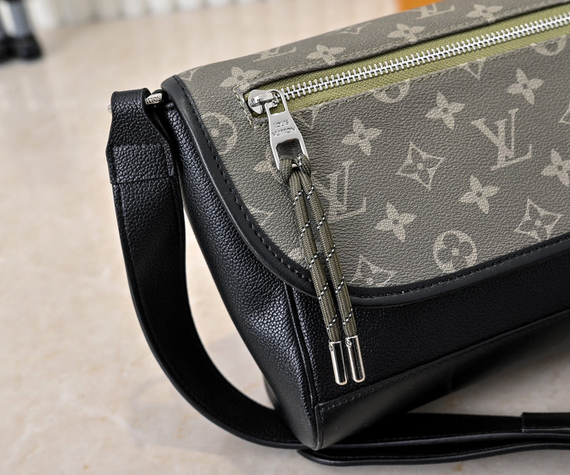 LLP016 Leather bag 26.6-17-11CM Bags