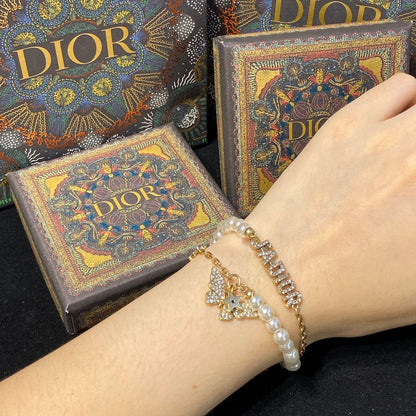 DB109  Lady Crystal Diamond➕Pearl Bee Bracelet  Jewelry