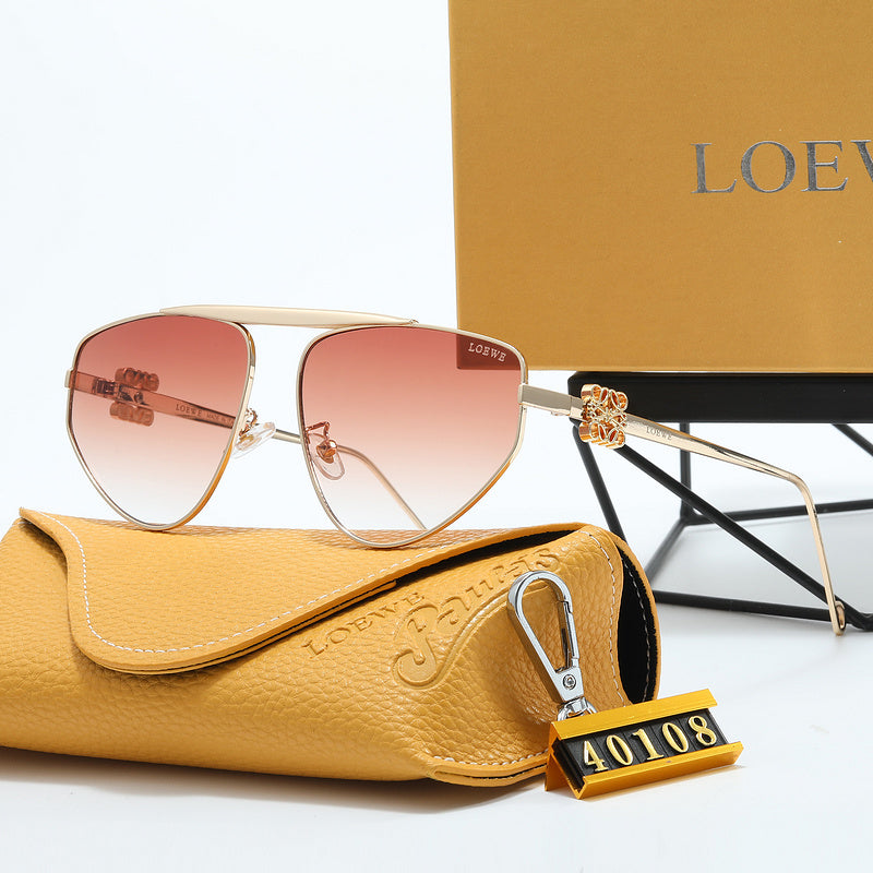 40108  Sunglasses with box