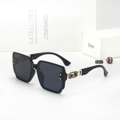 6881  Sunglasses with box
