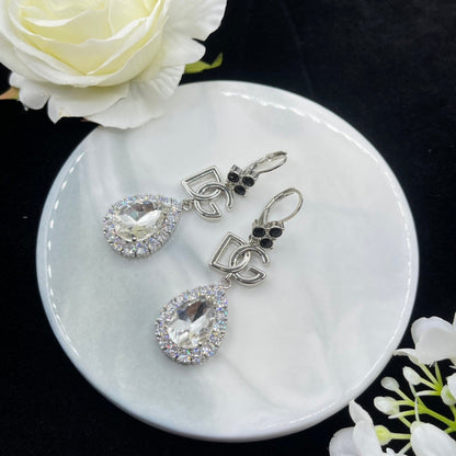 DGE7   Women's fashion earrings  Jewelry