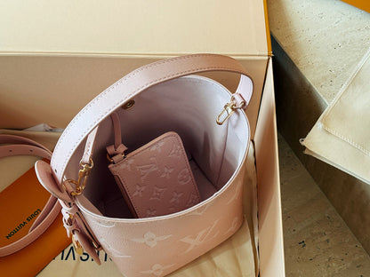 MLB4   Women's new fashion 18*16cm bucket bag