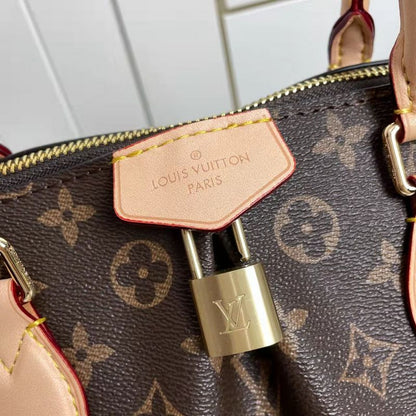 LLP300 Classic fashion women's bag Boétie handbag original leather two sizes 25cm and 31cm