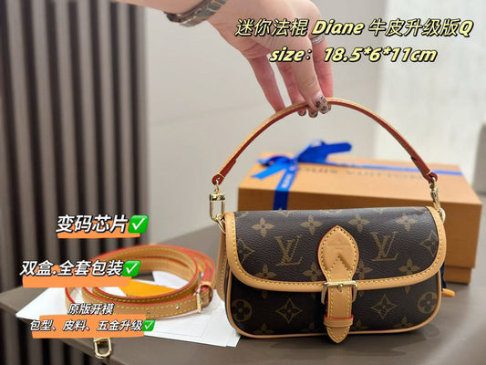 MLB6  Women's new fashion 16.5*6*11cm mini baguette bag