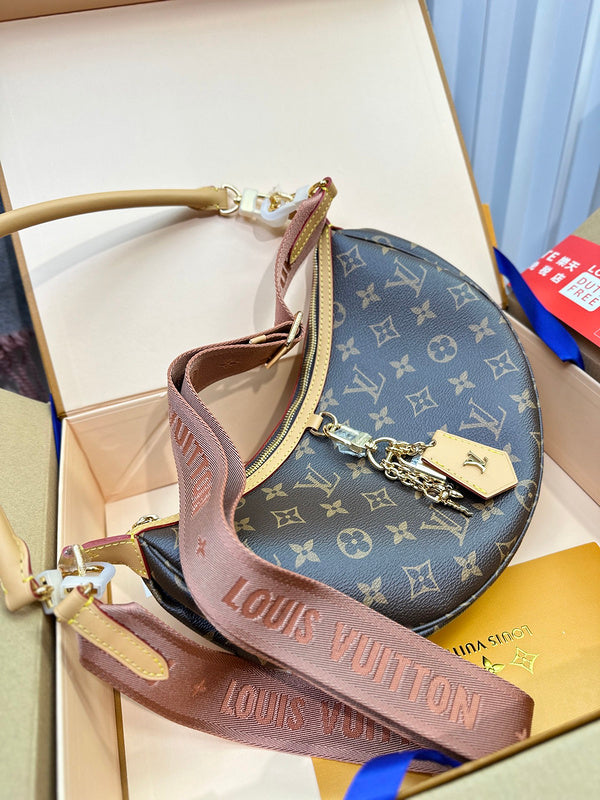 MLB1   Women's new fashion 22x9x33cm moon bag