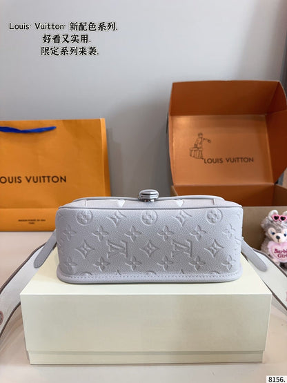 MLB8  French staff handbag 25 * 9 * 16cm with gift box