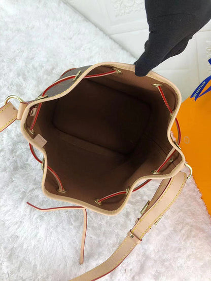 GLP22 Cowhide with PVC Bag 22×24×15CM Bags