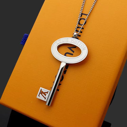 LVN014   Large Key Long Necklace Jewelry
