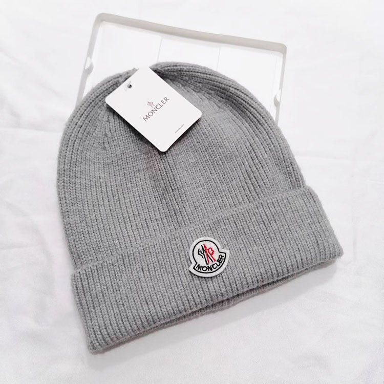 PMOH2   Core-knitted yarn hat
