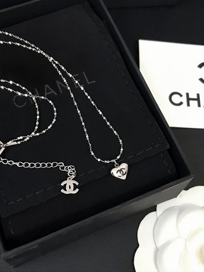 X596   Women's heart-shaped drip necklace jewelry