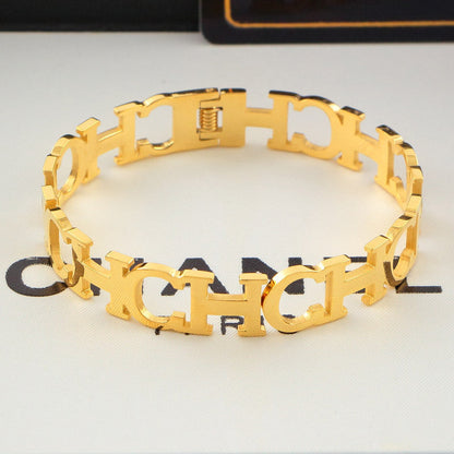 CHB1   316L steel and crystal with 18K gold plated  Jewelry