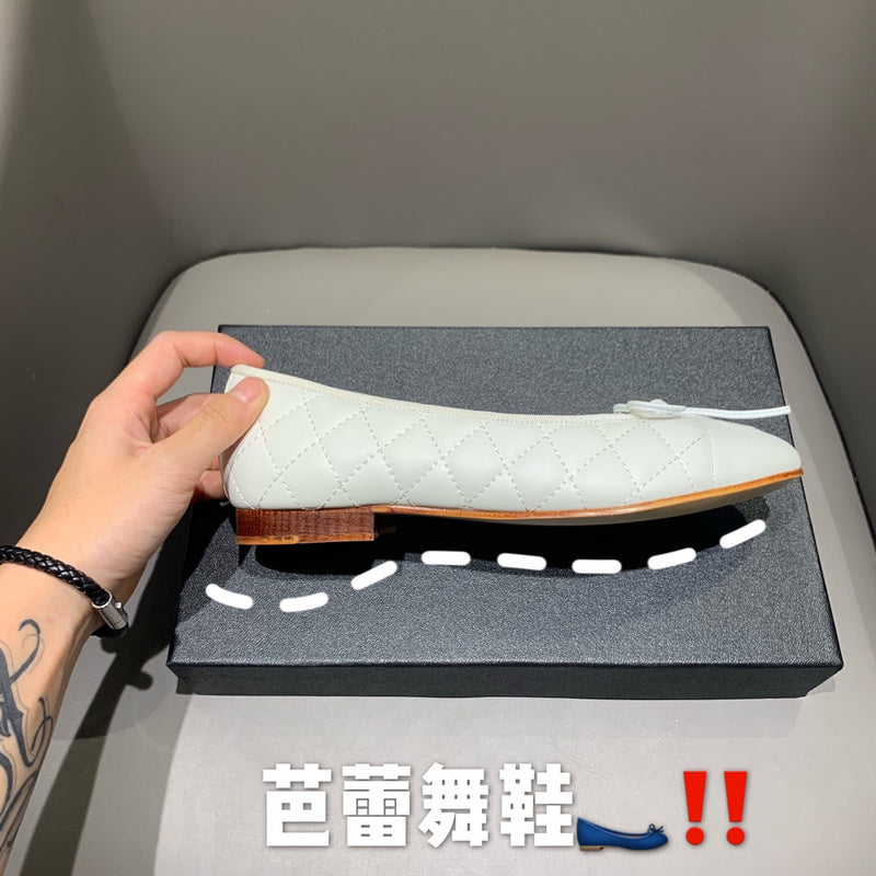 MJCS26 Leather Shoes Women shoes 35-41 With box