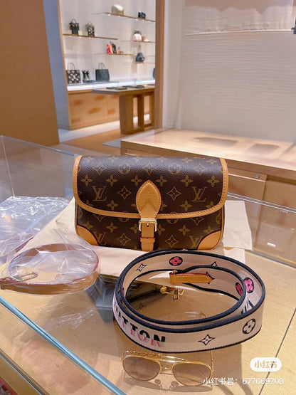 MLB2 Women's new fashion 24*14cm baguette bag