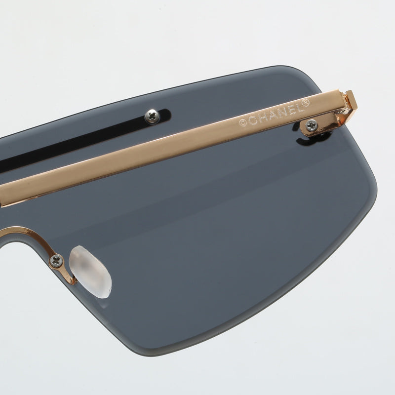 17416   Sunglasses with box