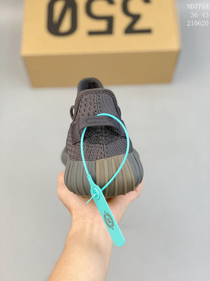 BYS04 Couples Yeezy shoes 36-46 with box