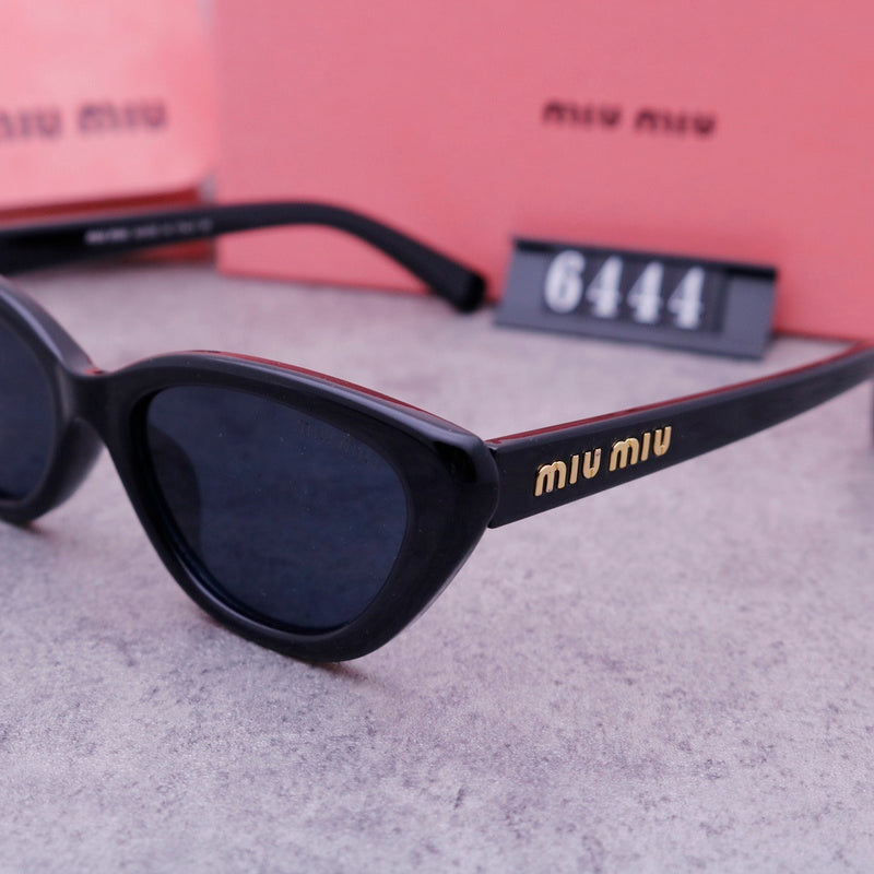 6444 Sunglasses with box