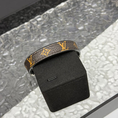 JK19 Leather bracelet Jewelry