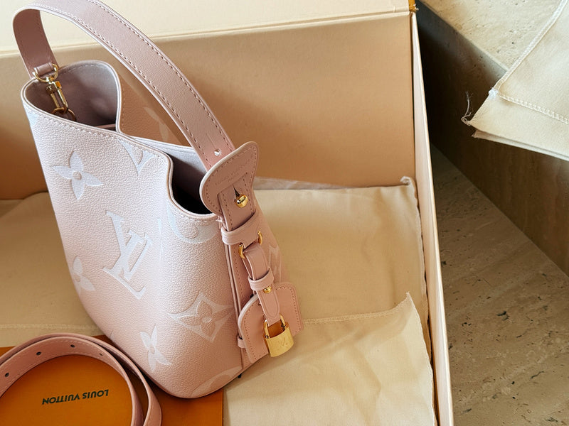 MLB4   Women's new fashion 18*16cm bucket bag