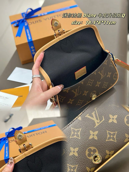 MLB6  Women's new fashion 16.5*6*11cm mini baguette bag
