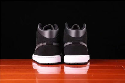 AJS32 Classic leather high quality with box size 40-46 for men