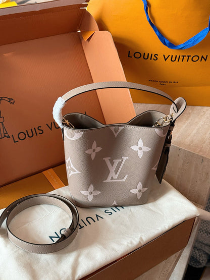 MLB4   Women's new fashion 18*16cm bucket bag