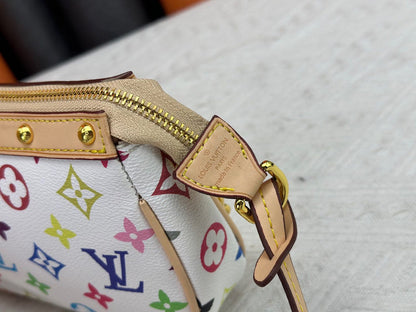XFLP22 Leather Bag 22-13-4CM Shoulder Bags