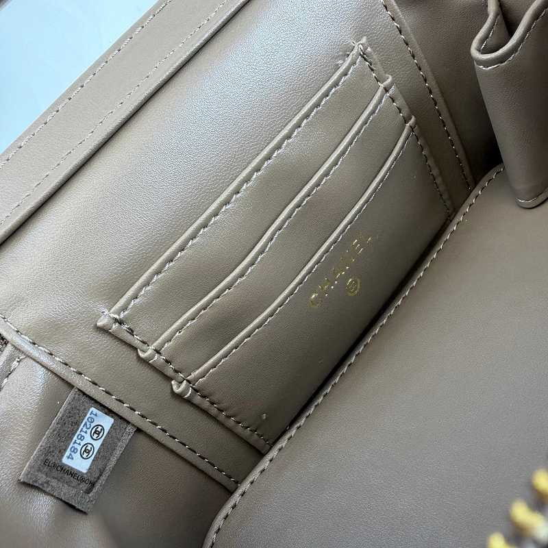 LCP87 bag18CM Hand bag