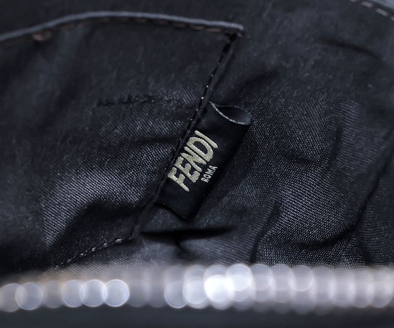 LFP33 bag 20cm Shoulder bags