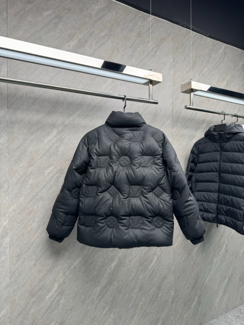 109745 New embossed classic down jacket Top quliaty 1:1 clothing