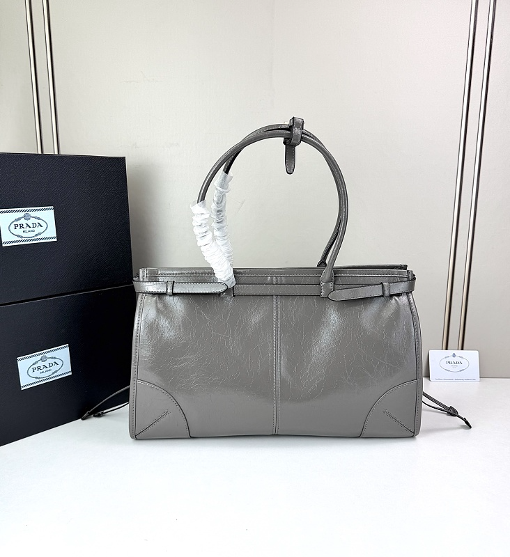 LPP43 bag 38-25-13cm Hand bag